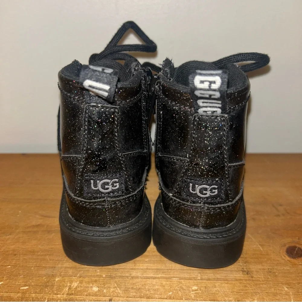 UGG Kids Robley Black Sparkle Boots Size 7C - Picture 4 of 9